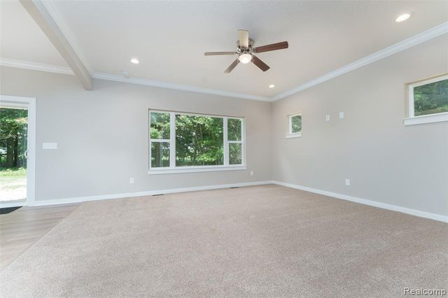 570 W Wildwood Drive, Owosso, MI 48867