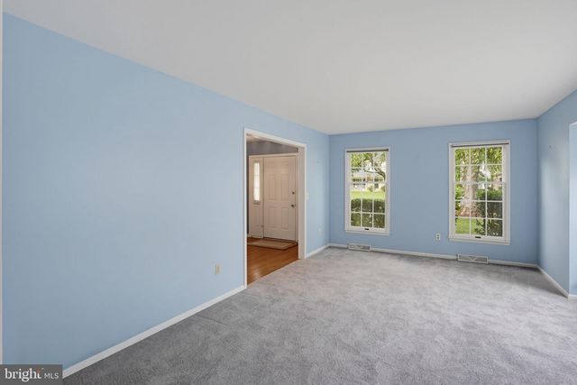 164 BURNING TREE RD, Dover, DE 19904