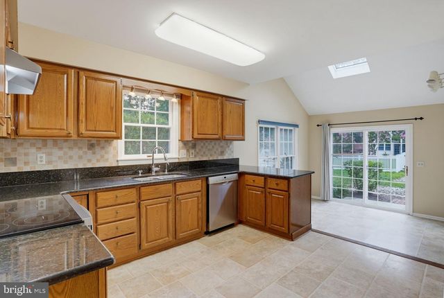 164 BURNING TREE RD, Dover, DE 19904