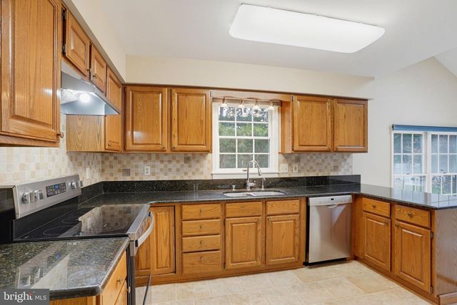 164 BURNING TREE RD, Dover, DE 19904