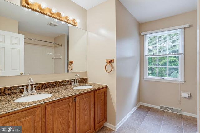 164 BURNING TREE RD, Dover, DE 19904