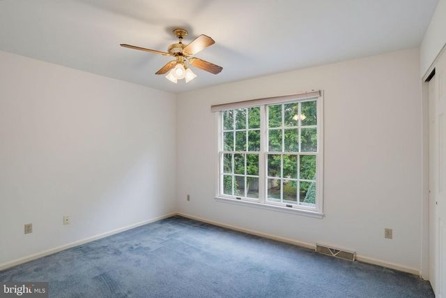 164 BURNING TREE RD, Dover, DE 19904