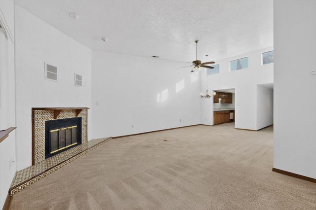 12137 Calle Zagal NE, Albuquerque, NM 87111