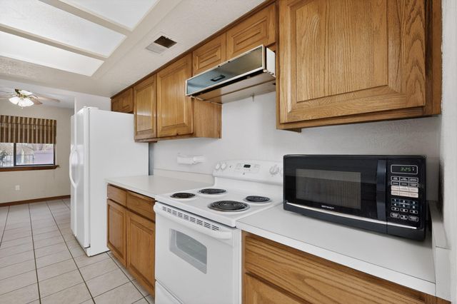 12137 Calle Zagal NE, Albuquerque, NM 87111