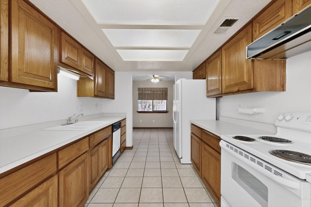 12137 Calle Zagal NE, Albuquerque, NM 87111