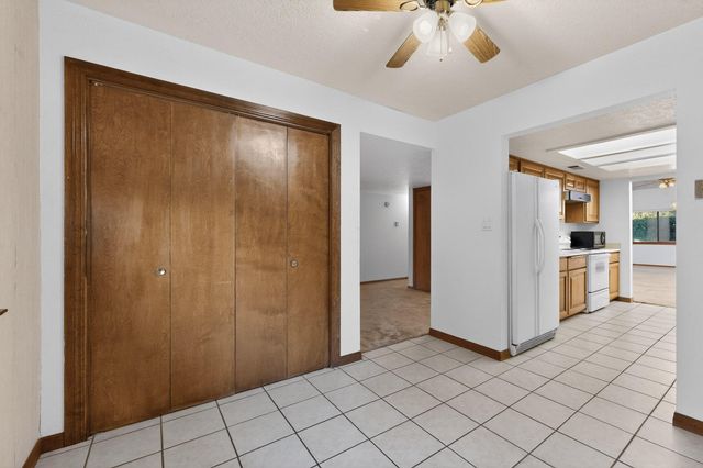 12137 Calle Zagal NE, Albuquerque, NM 87111