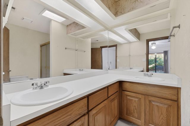 12137 Calle Zagal NE, Albuquerque, NM 87111