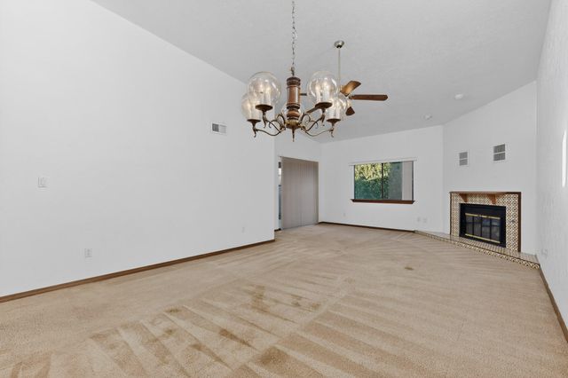 12137 Calle Zagal NE, Albuquerque, NM 87111