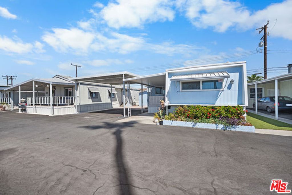 16601 Garfield Ave 116, Paramount, CA 90723