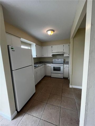 606 Hancock Bridge PKWY, Cape Coral, FL 33990