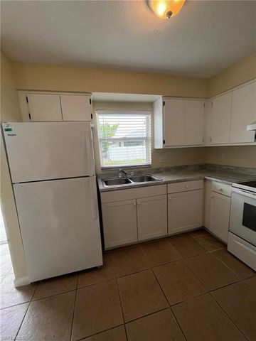 606 Hancock Bridge PKWY, Cape Coral, FL 33990