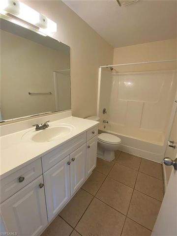 606 Hancock Bridge PKWY, Cape Coral, FL 33990