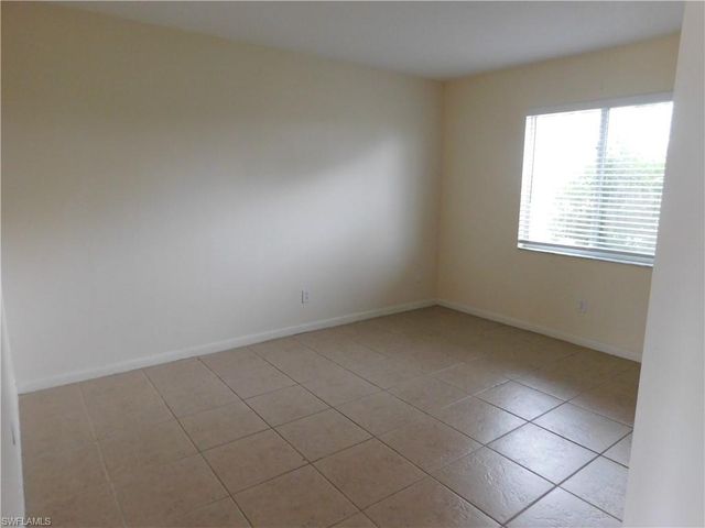606 Hancock Bridge PKWY, Cape Coral, FL 33990