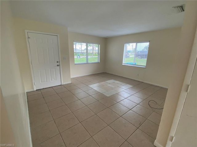 606 Hancock Bridge PKWY, Cape Coral, FL 33990