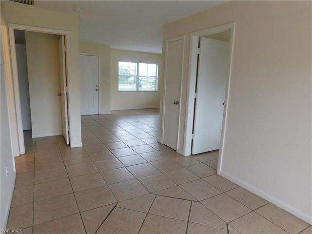 606 Hancock Bridge PKWY, Cape Coral, FL 33990