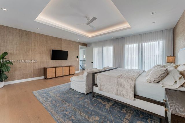 6853 Sunrise Ct, Coral Gables, FL 33133