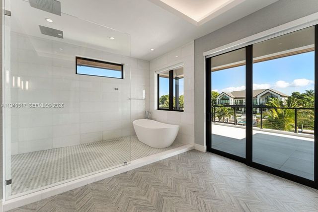 6853 Sunrise Ct, Coral Gables, FL 33133