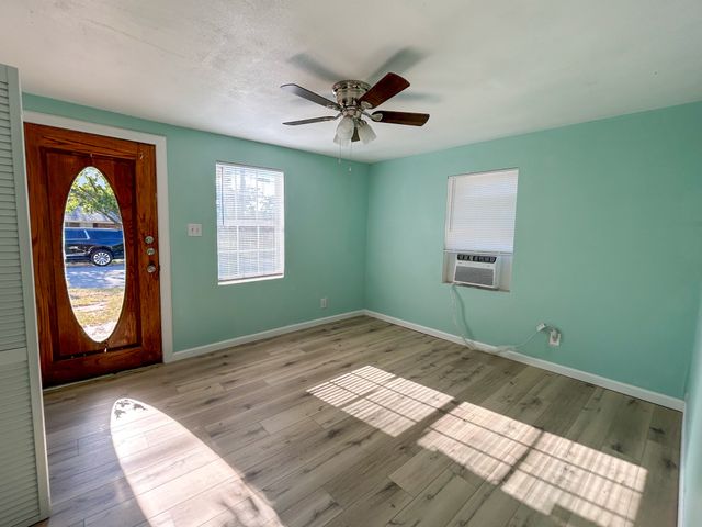 1104 N Mill Street, Bowie, TX 76230