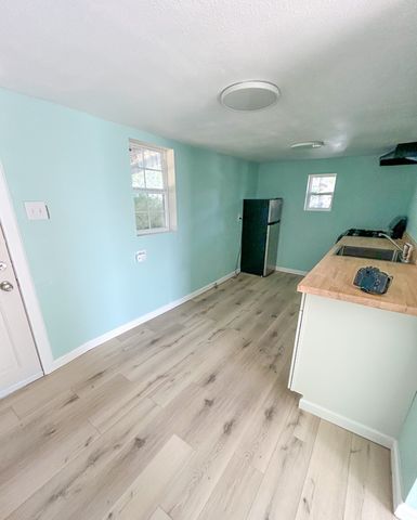 1104 N Mill Street, Bowie, TX 76230