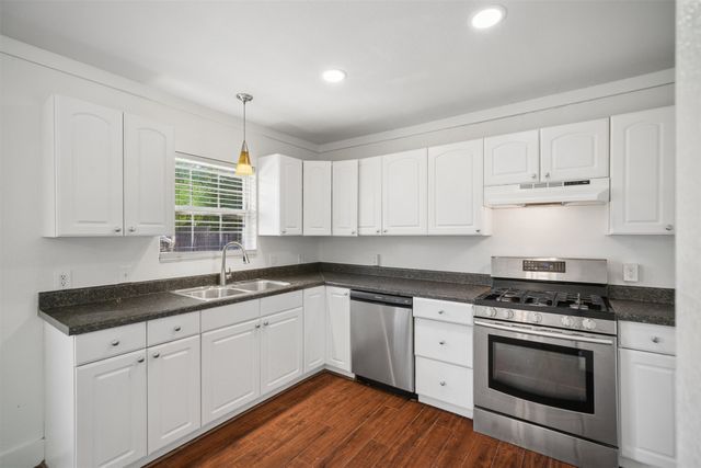 4121 E 36th Place, Tulsa, OK 74135