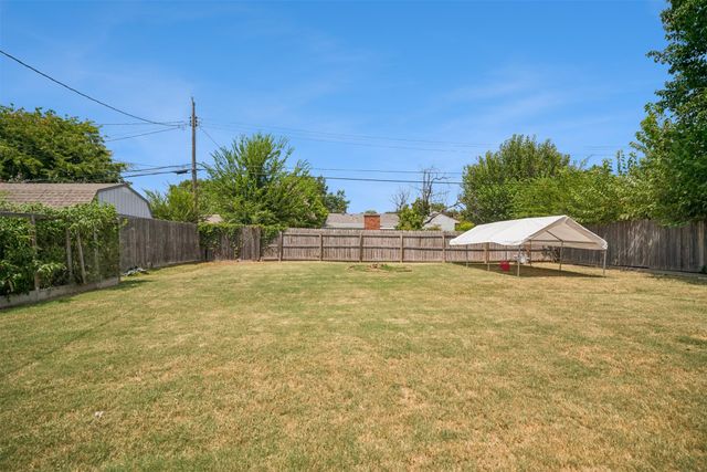 4121 E 36th Place, Tulsa, OK 74135