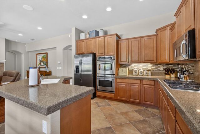 1845 Greywood Cir, Roseville, CA 95747