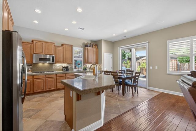 1845 Greywood Cir, Roseville, CA 95747
