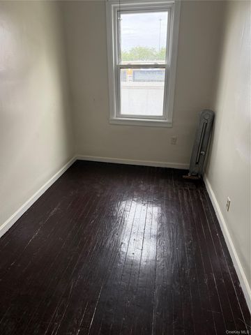 18605 Jamaica Avenue, Hollis, NY 11423