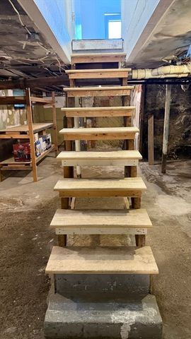 38 Bailey St, Boston, MA 02124