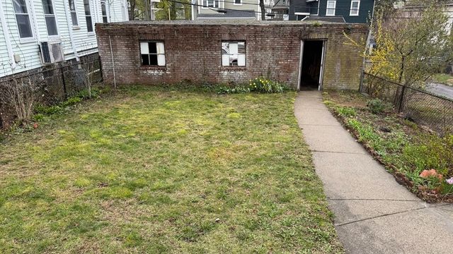 38 Bailey St, Boston, MA 02124