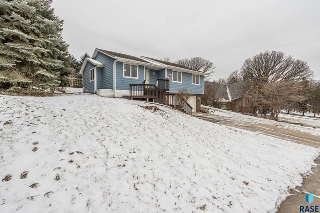 5303 E Lake Placid Cir Circle, Sioux Falls, SD 57110