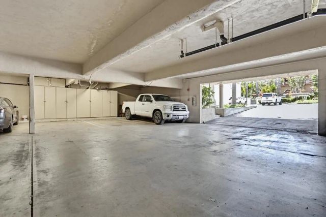 2564 Navarra Dr 206, Carlsbad, CA 92009