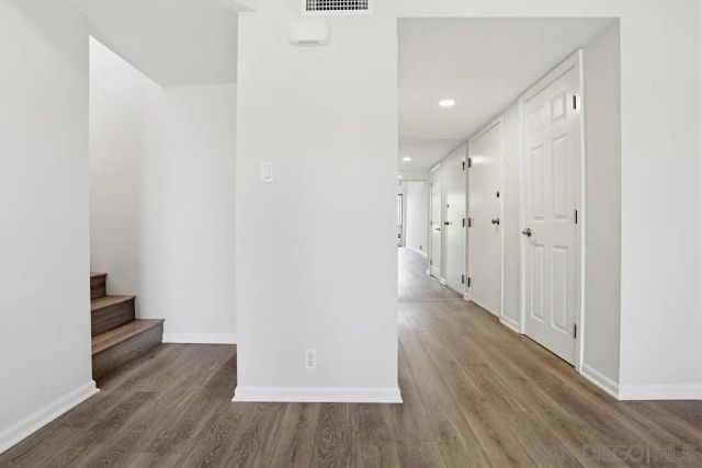 2564 Navarra Dr 206, Carlsbad, CA 92009