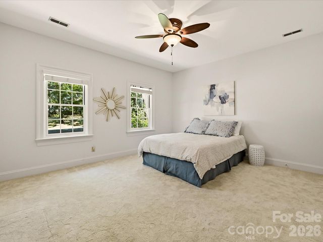 7019 Whitemarsh Court, Charlotte, NC 28210