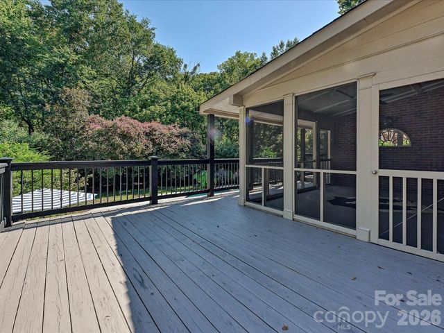 7019 Whitemarsh Court, Charlotte, NC 28210