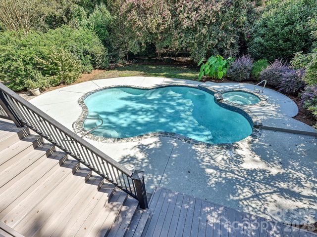 7019 Whitemarsh Court, Charlotte, NC 28210