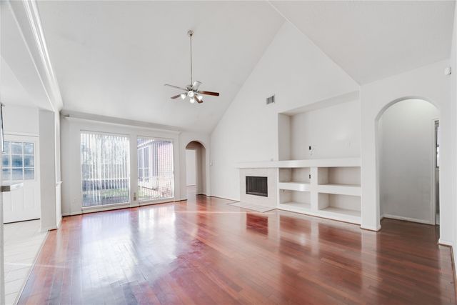 130 Annes Way Street, Stafford, TX 77477