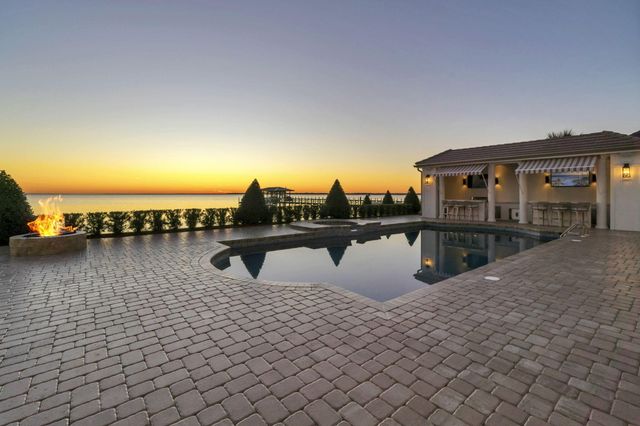 6 Sunset Beach Place, Niceville, FL 32578