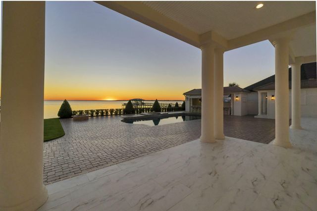 6 Sunset Beach Place, Niceville, FL 32578