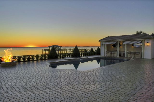 6 Sunset Beach Place, Niceville, FL 32578