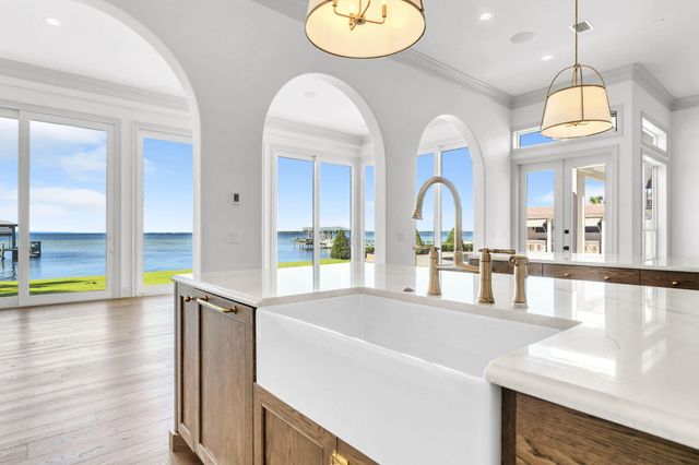 6 Sunset Beach Place, Niceville, FL 32578