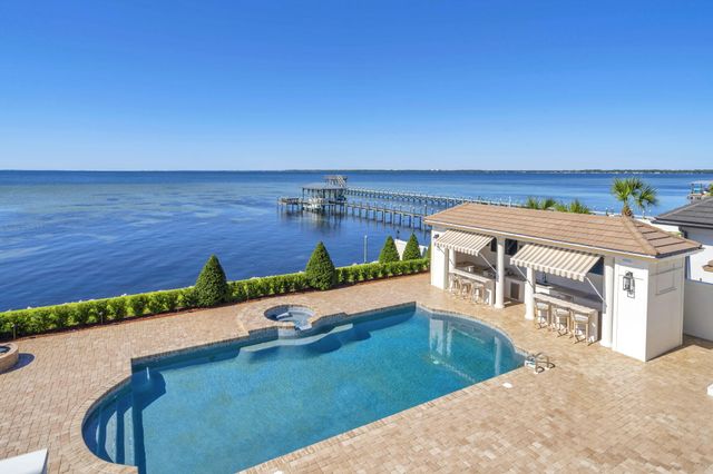 6 Sunset Beach Place, Niceville, FL 32578