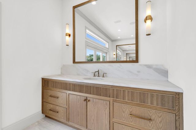 6 Sunset Beach Place, Niceville, FL 32578