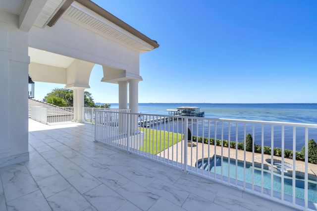 6 Sunset Beach Place, Niceville, FL 32578