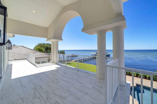 6 Sunset Beach Place, Niceville, FL 32578