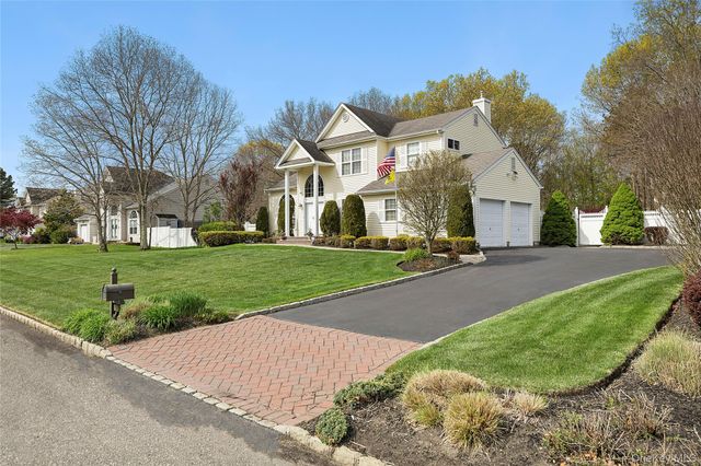54 Winterberry Drive, Middle Island, NY 11953