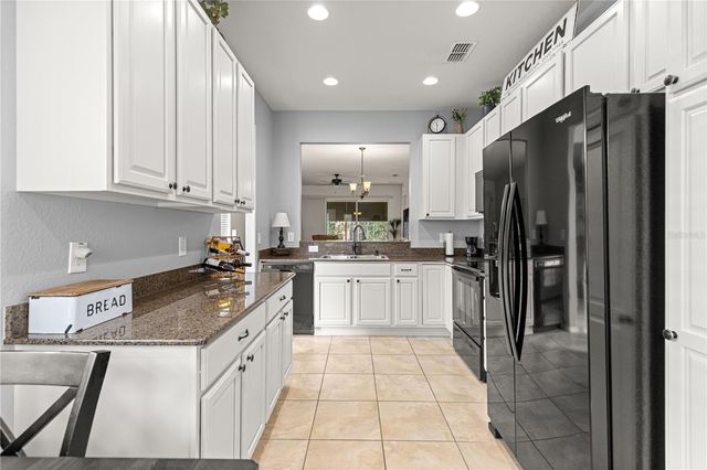 7202 SW 93RD AVENUE, Ocala, FL 34481