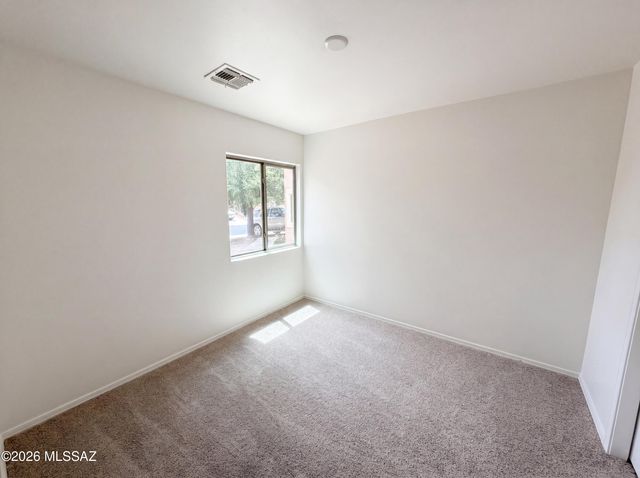 1067 E Lyle Canyon Drive, Sahuarita, AZ 85629