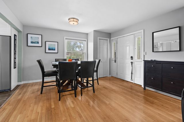 335 S Crescent Avenue, Palatine, IL 60067