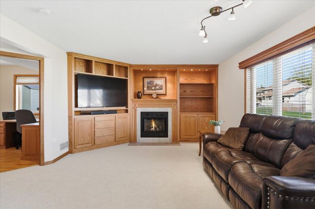 14340 Dekalb Avenue, Rosemount, MN 55068
